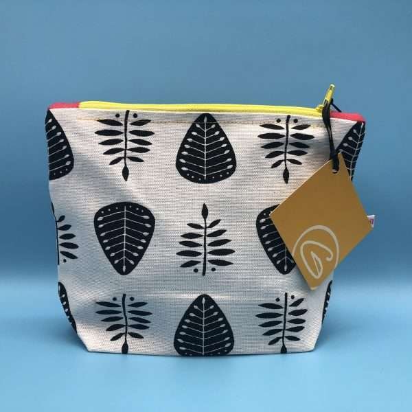 Zip bag, leaf print on irish linen