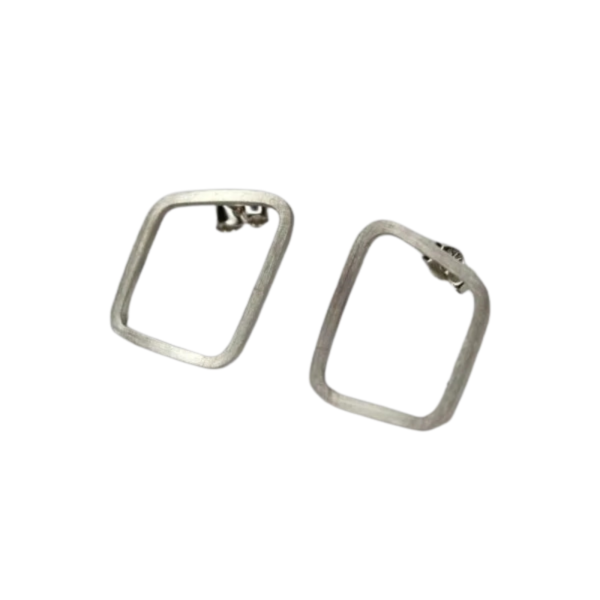 Medium Form Earrings in silver