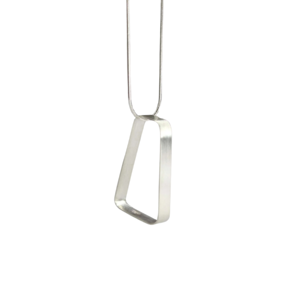 Large flat form pendant in silver