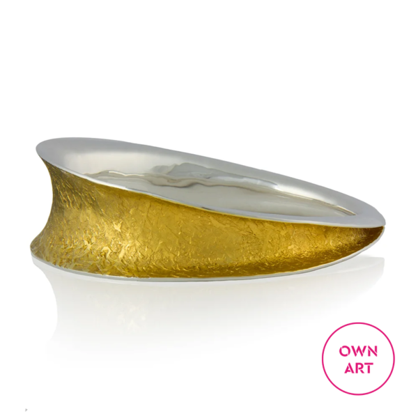 Golden Twist oval bangle