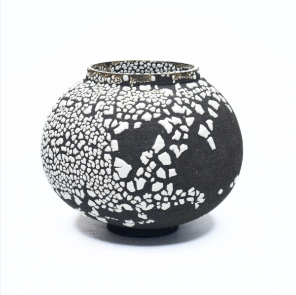 Large 'Nendrum' Jar