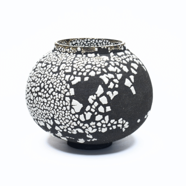 Large 'Nendrum' Jar