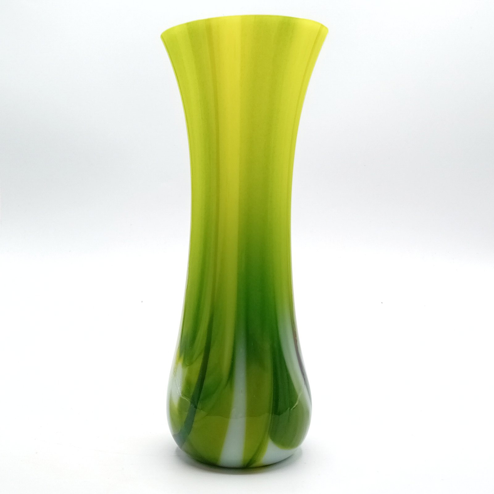 Small Tulip Vase Green - Image 2