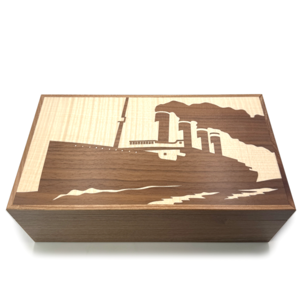 Large Hinged Box without Tray, Titanic