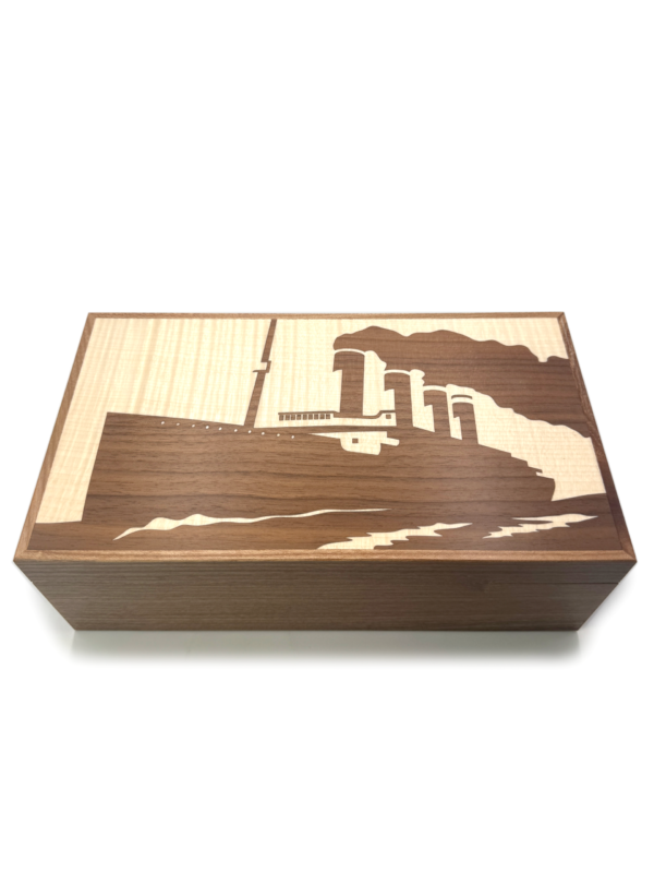 Large Hinged Box without Tray, Titanic