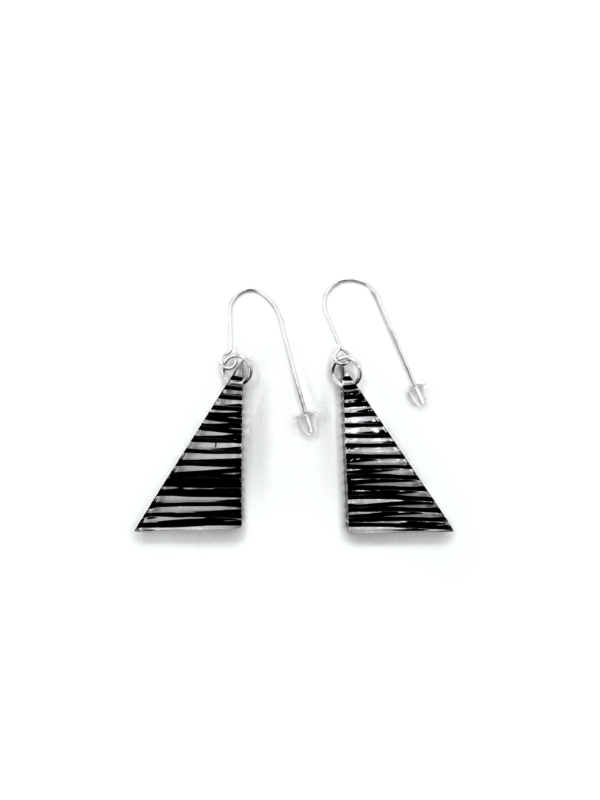 Swing Earrings, black