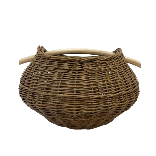 Basket with white willow handle