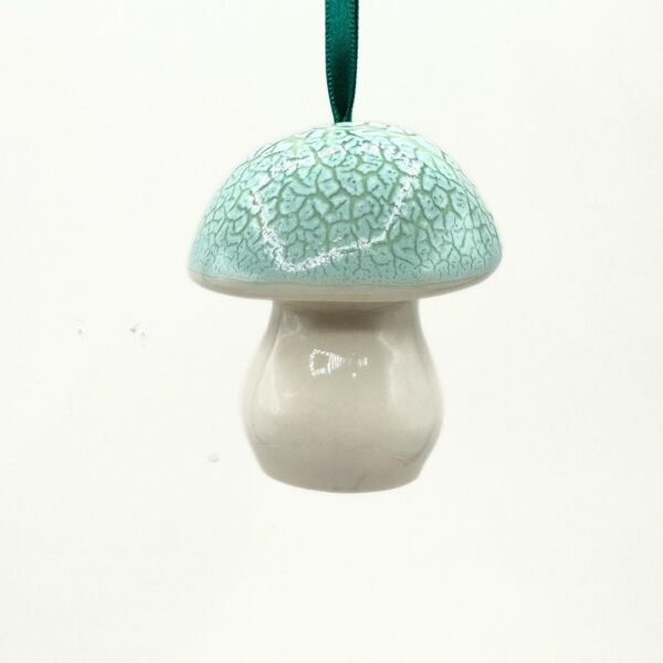 Crackle Mushroom Bauble (Green)